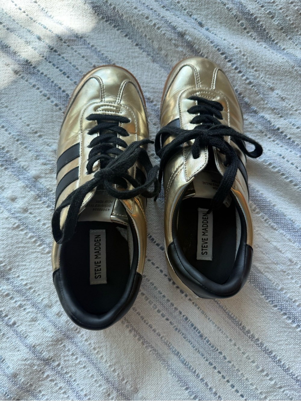 Steve Madden Nirvanna Metallic Gold Sneakers with Black Stripes 8.5 - Picture 2 of 7